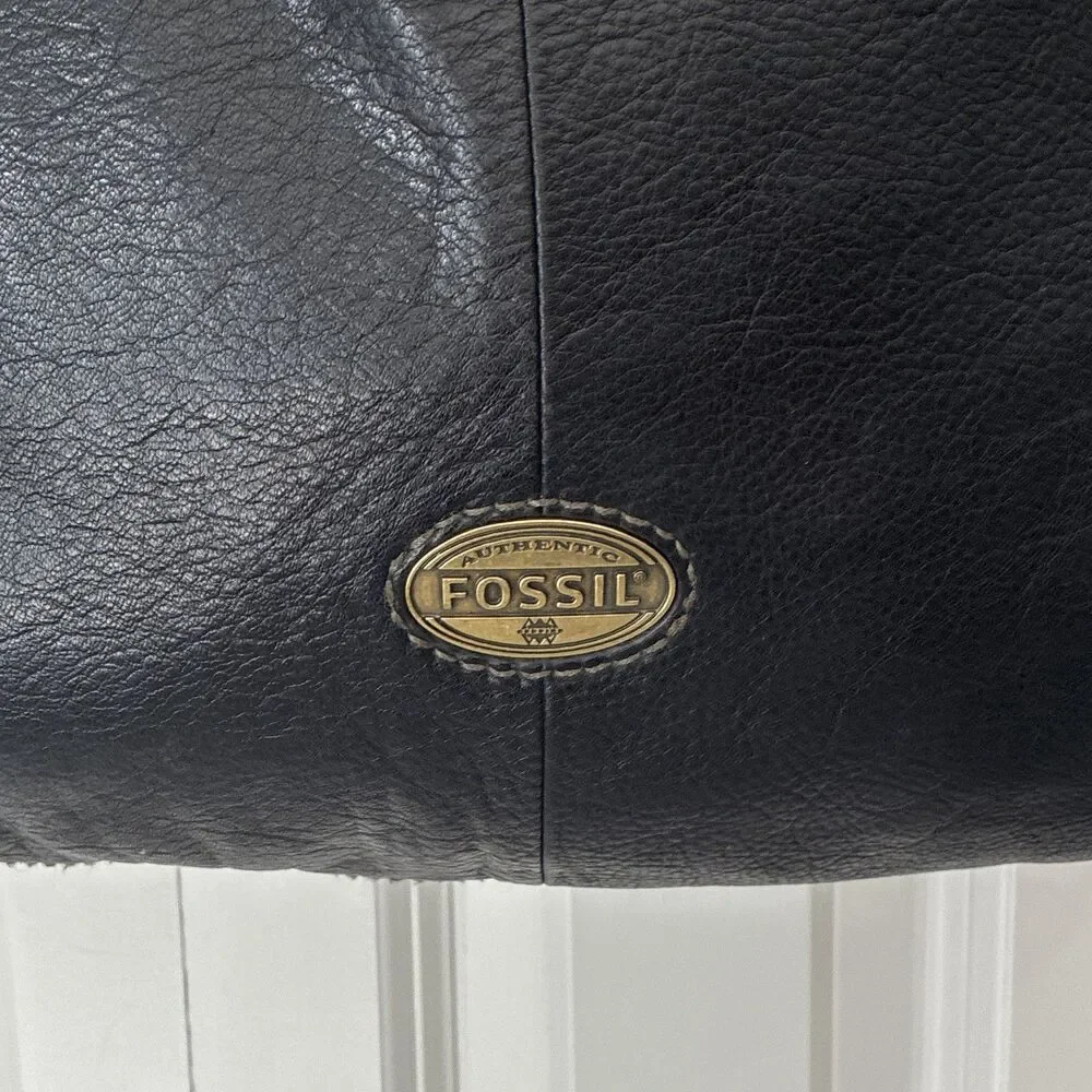 Fossil Black Pebbled Shoulder Bag Brown Strap Zip Lined Pockets Gold Key
